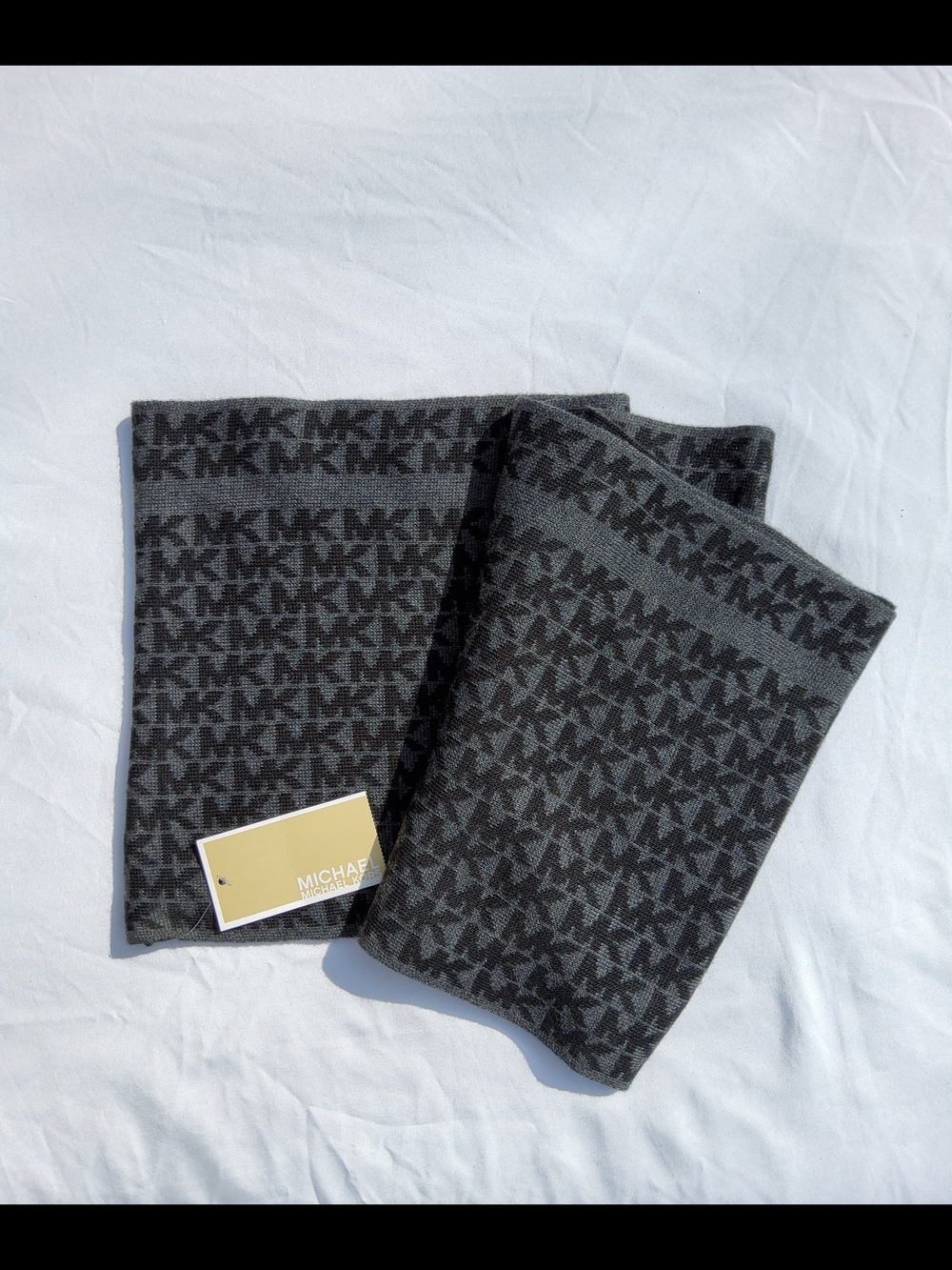 NWT Michael Kors Signature MK Grey & Black Infinity Scarf